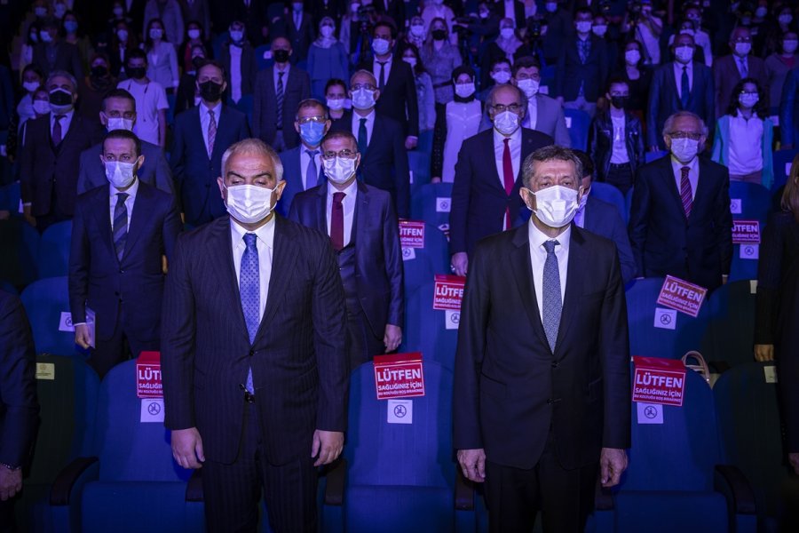 "çanakkale Kahramanları Öykü Kitapları" Meb'de Düzenlenen Törenle Tanıtıldı