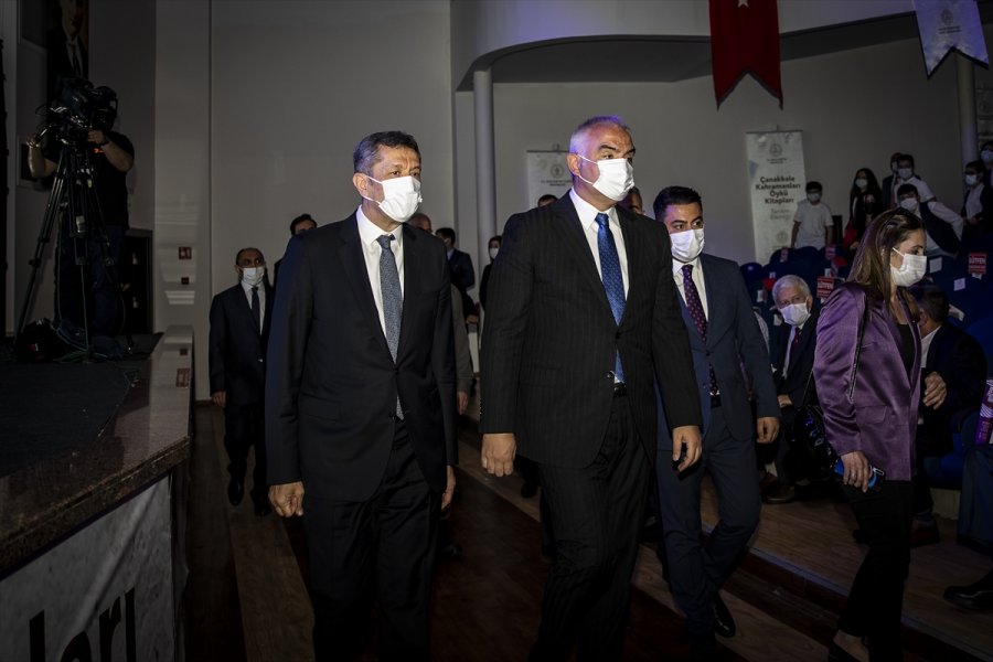 "çanakkale Kahramanları Öykü Kitapları" Meb'de Düzenlenen Törenle Tanıtıldı