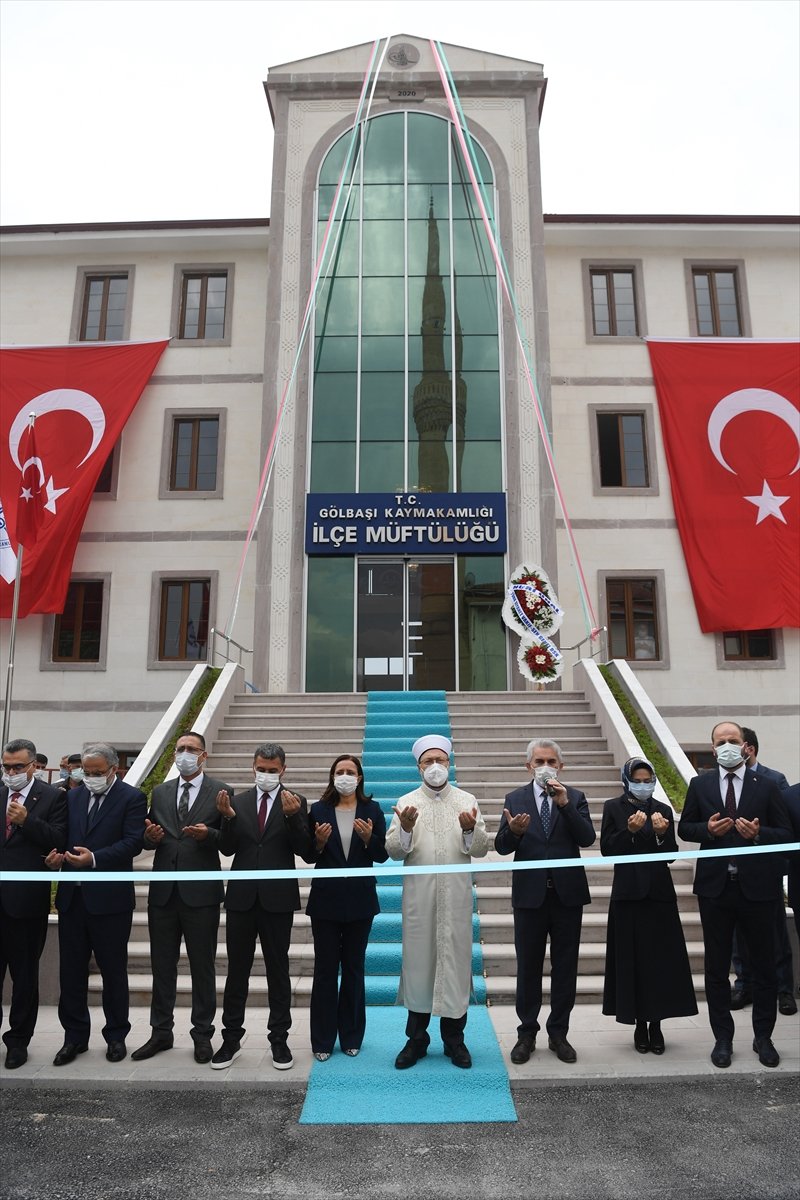 Diyanet İşleri Başkanı Erbaş, Gölbaşı İlçe Müftülüğünün Yeni Hizmet Binasının Açılışını Yaptı