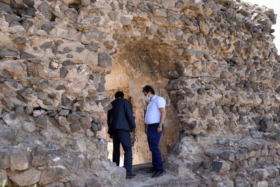 Selçuklu Vakfiyesinde Adı Geçen Asırlık Kızıl Köşk Turizme Kazandırılacak