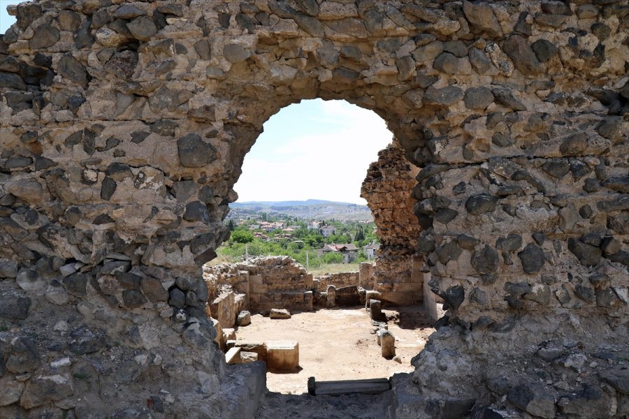 Selçuklu Vakfiyesinde Adı Geçen Asırlık Kızıl Köşk Turizme Kazandırılacak
