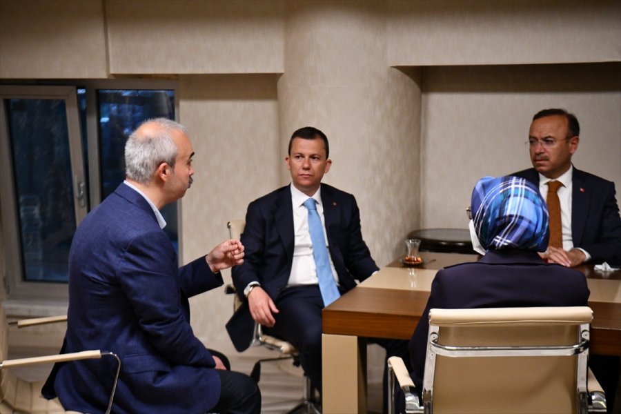 Ak Parti Ankara Milletvekilleri Atb İş Merkezi'ni Ziyaret Etti