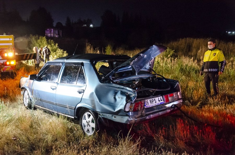 Ankara'da Otomobil Dereye Devrildi: 3 Ölü, 1 Yaralı