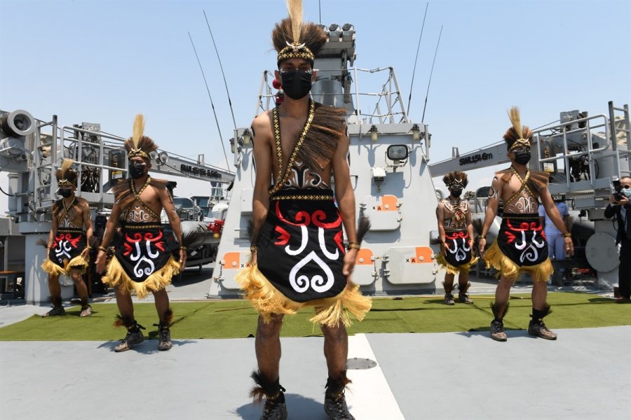 Mersin Valisi Su, Krı Sultan İskender Muda 367 Gemisi'ni Ziyaret Etti