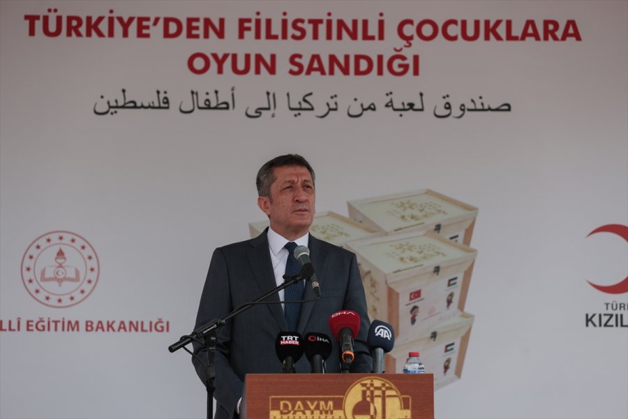 Türkiye'den Filistinli Çocuklara Bin Oyun Sandığı Gönderiliyor