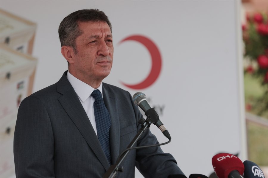 Türkiye'den Filistinli Çocuklara Bin Oyun Sandığı Gönderiliyor