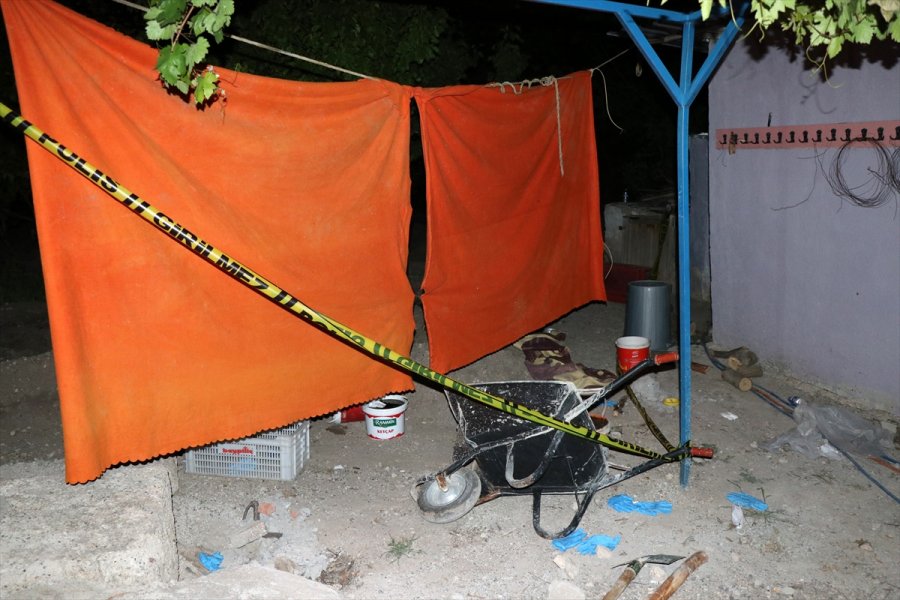 Kayseri'de Kayıp İki Kişinin Cesedi Bir Evin Tandırında Gömülü Bulundu