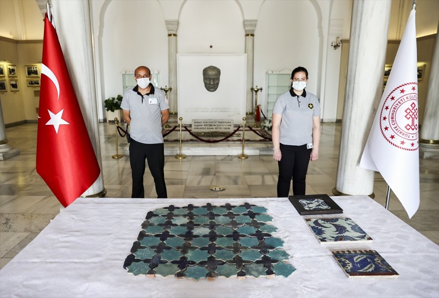 19 Yıl Sonra Yurda Dönen Çini Eserler Restorasyona Alınacak