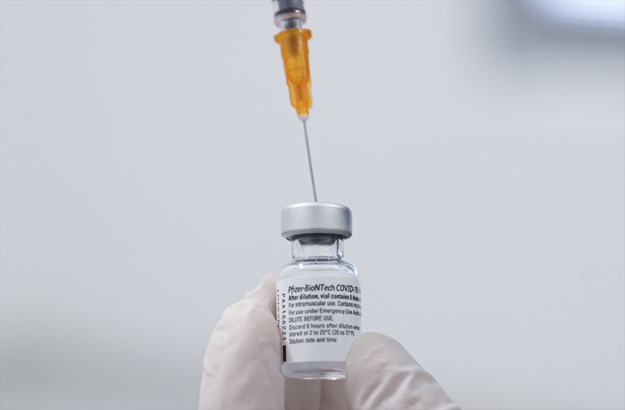 Başkentte, Gıda Sektörü İle Kafe, Lokanta Ve Restoran Çalışanlarının Aşılanmasına Başlandı