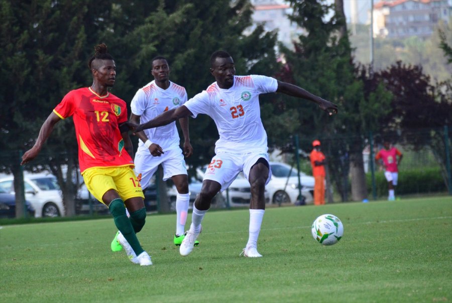 Futbol: Uluslararası Rival Turnuvası