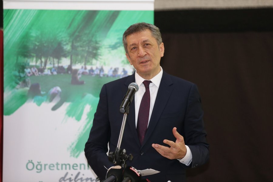 Milli Eğitim Bakanı Selçuk, "anadolu Masalları Eskişehir Masal Evi"nin Açılışını Yaptı: