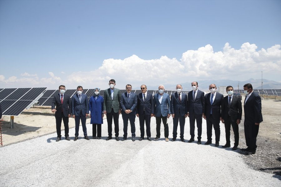 Yenilenebilir Enerji Kaynak Alanları, Güneş Enerjisi Santrali Temel Atma Töreni