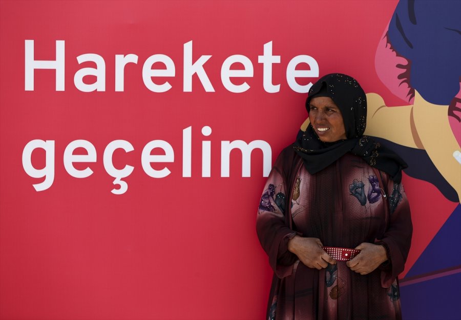 Çalışma Ve Sosyal Güvenlik Bakanı Bilgin, Mevsimlik Tarım İşçilerinin Yaşam Alanlarını Ziyaretinde Konuştu: