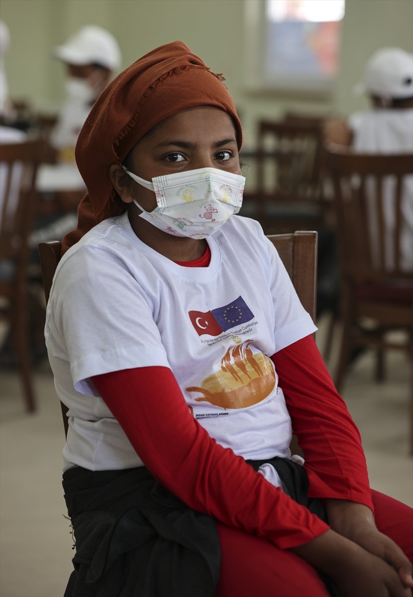 Çalışma Ve Sosyal Güvenlik Bakanı Bilgin, Mevsimlik Tarım İşçilerinin Yaşam Alanlarını Ziyaretinde Konuştu: