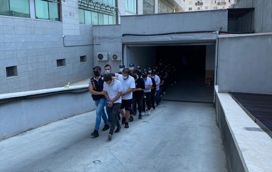 Mersin Merkezli 18 İlde Yasa Dışı Bahis Operasyonunda Yakalanan 89 Zanlıdan 35'i Tutuklandı