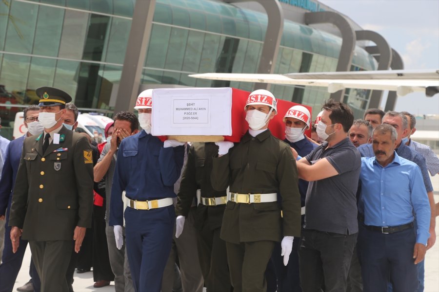 Şehit Piyade Sözleşmeli Er Muhammed Ali Akın'ın Cenazesi Memleketi Konya'ya Getirildi