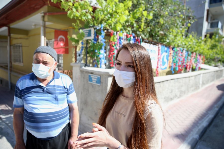 Eskişehir'de Dede İle Torununun Engellilere Tekerlekli Sandalye Yardımı İçin Topladığı Mavi Kapaklar Çalındı