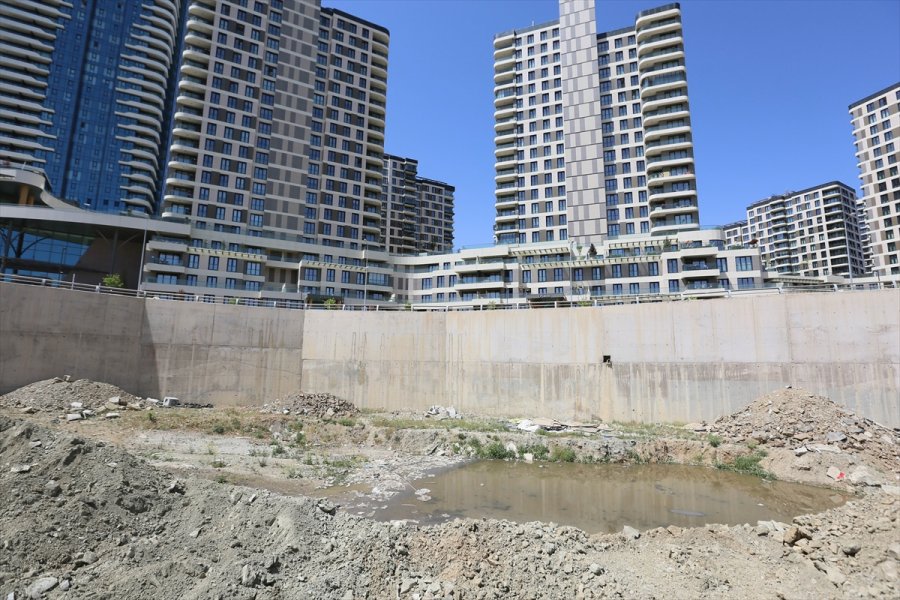 Aski, İmrahor Vadisi'nde 1500 Metrelik Atık Su Ve Yağmur Suyu Hattını Yeniliyor