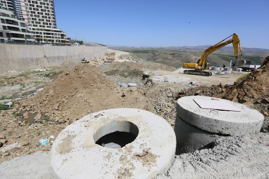 Aski, İmrahor Vadisi'nde 1500 Metrelik Atık Su Ve Yağmur Suyu Hattını Yeniliyor