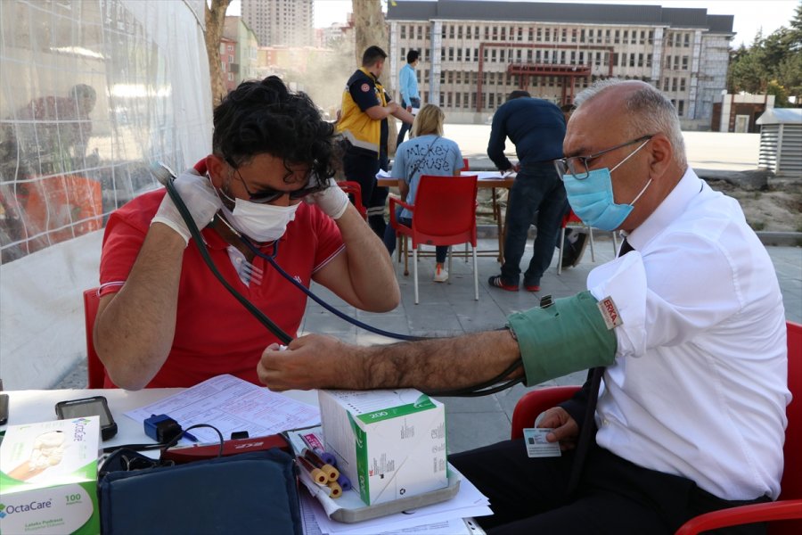 Her Kan Bağışıyla Hastalara Umut, Çevresindekilere Örnek Oluyor