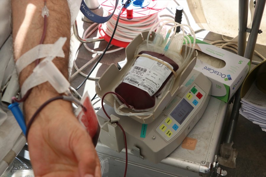 Her Kan Bağışıyla Hastalara Umut, Çevresindekilere Örnek Oluyor