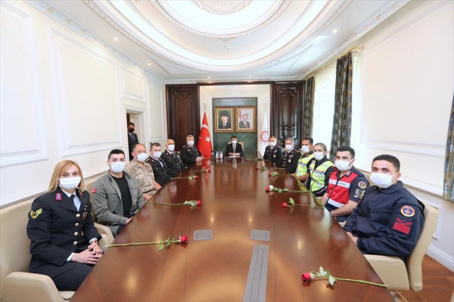 Jandarma Teşkilatının 182. Kuruluş Yıl Dönümü Dolayısıyla Ankara Valisi Vasip Şahin'e Ziyaret