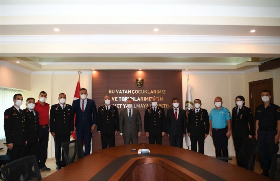 Jandarma Teşkilatının 182. Kuruluş Yıl Dönümü Dolayısıyla Antalya Valisi Yazıcı'ya Ziyaret