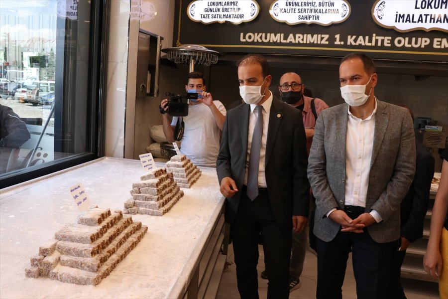 Niğde'de Elmalı Lokum Ve Baklava Üretildi