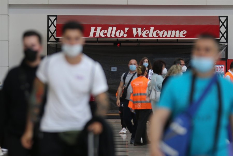 "turizmin Başkenti" Antalya'da Hava Yolu Trafiği Haziranda Hareketlendi