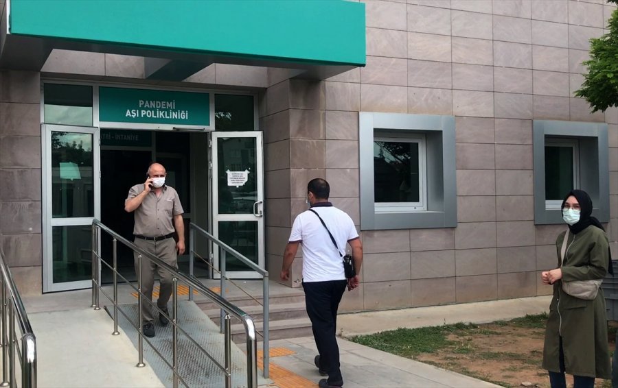 İç Anadolu'da Sgk'ye Kayıtlı Çalışanların Aşılanmasına Başlandı