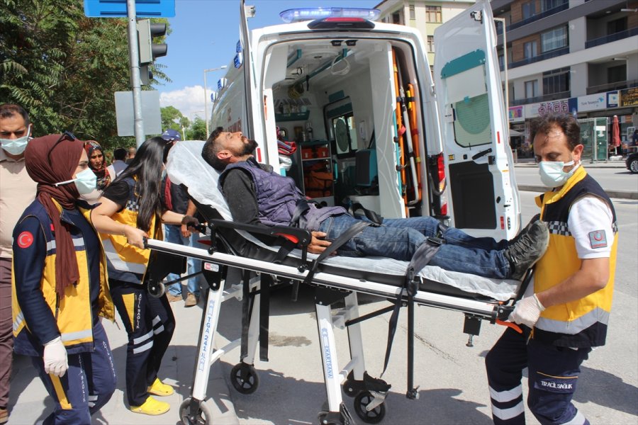 Karapınar'da Epilepsi Nöbeti Geçiren Hastaya Kaymakam Müdahale Etti