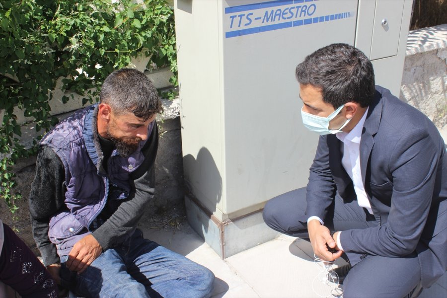 Karapınar'da Epilepsi Nöbeti Geçiren Hastaya Kaymakam Müdahale Etti