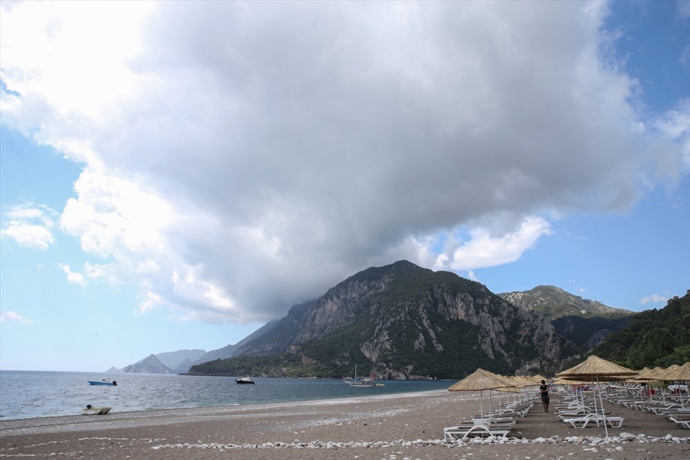 Antalya'da Caretta Caretta Yuvalarına Yakın Takip