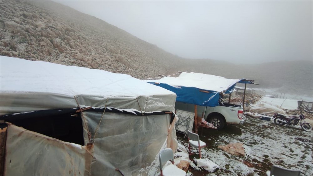 Antalya'nın Kaş İlçesinde Yüksek Kesimlere Kar Yağdı