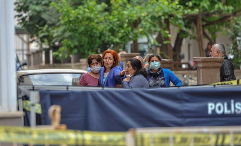 Halı Silkelerken Düşen 53 Yaşındaki Kadın Hayatını Kaybetti