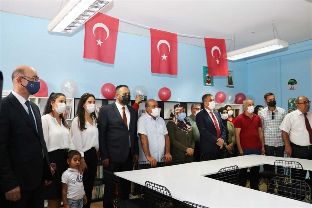 Mersin'de, Şehit Jandarma Uzman Çavuş Mustafa Sarı Kütüphanesi Açıldı