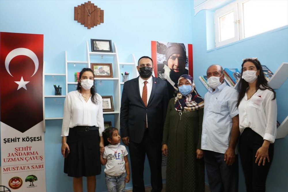Mersin'de, Şehit Jandarma Uzman Çavuş Mustafa Sarı Kütüphanesi Açıldı