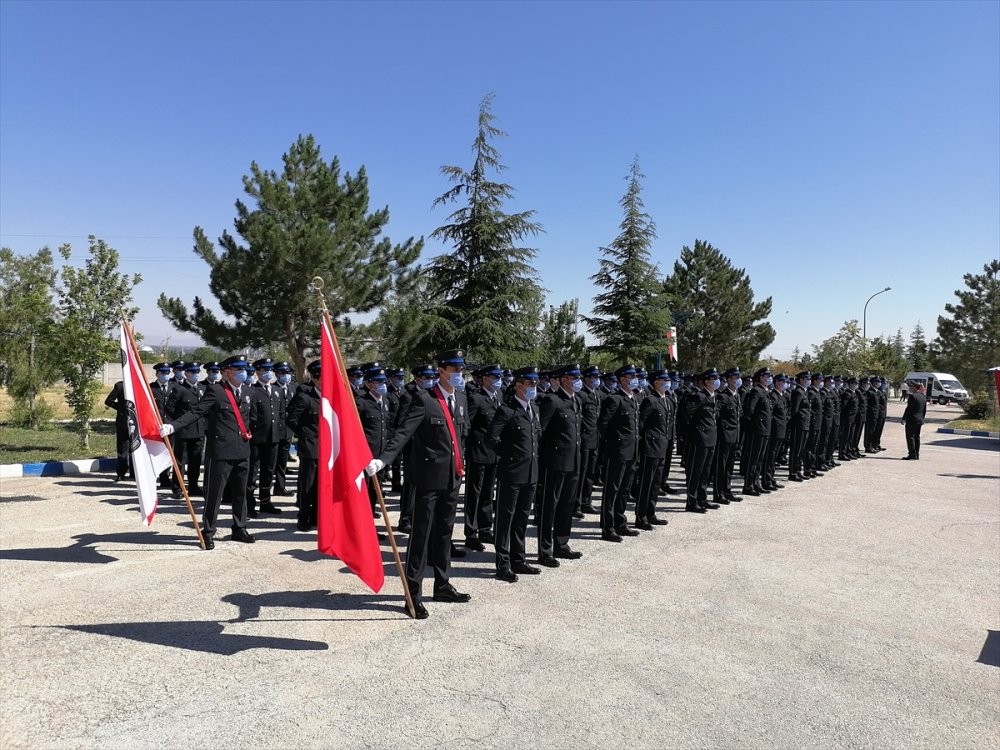 Ereğli'de Polis Adaylarının Mezuniyet Sevinci