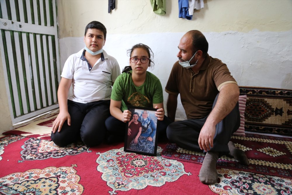 Eşini Kovid-19'dan Kaybeden Baba, Biri Engelli İki Çocuğuyla Yaşam Mücadelesi Veriyor