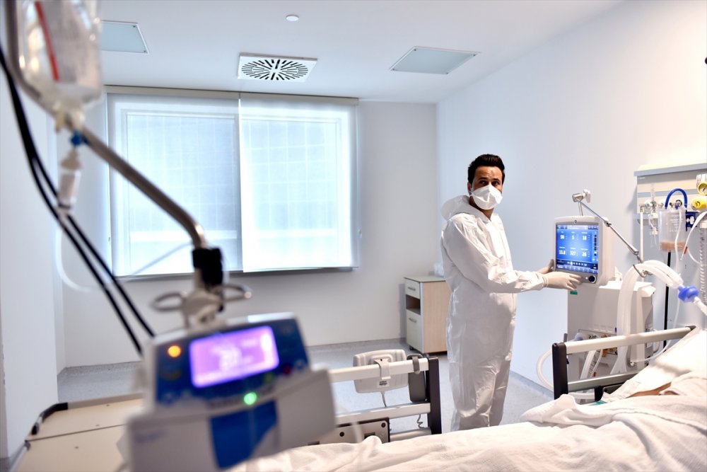 Fedakar Sağlık Çalışanı Babalar, Yaşadıkları Zorlukları Unutamıyor