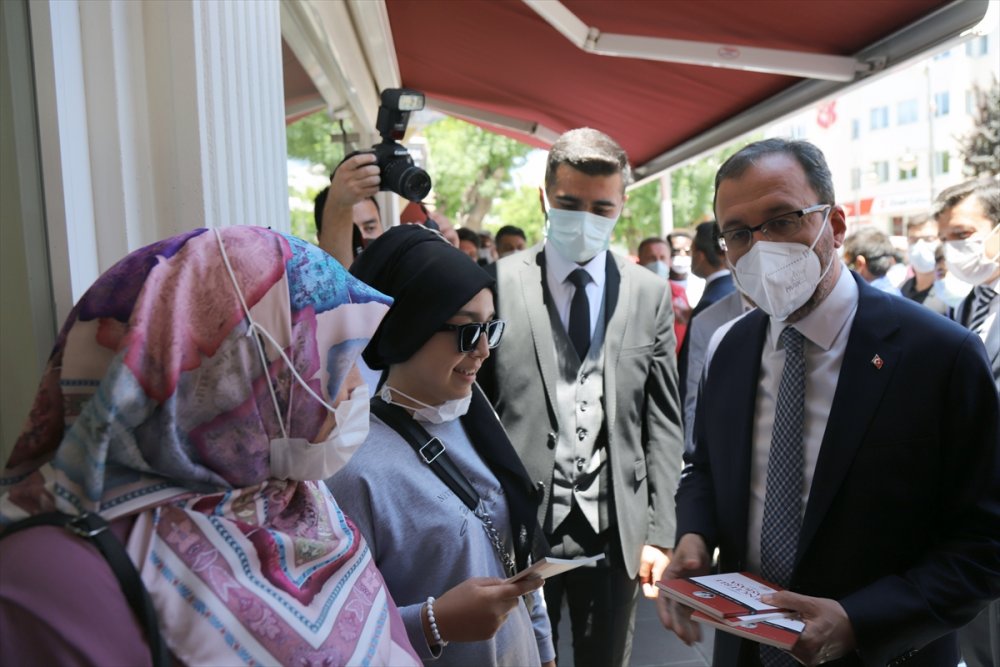 Gençlik Ve Spor Bakanı Kasapoğlu, Gençlik Ve Spor Yatırımları Protokol Töreninde Konuştu