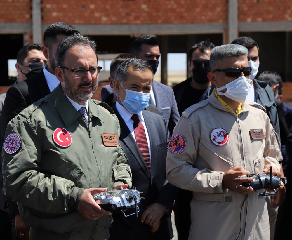 Gençlik Ve Spor Bakanı Kasapoğlu, Gençlik Ve Spor Yatırımları Protokol Töreninde Konuştu