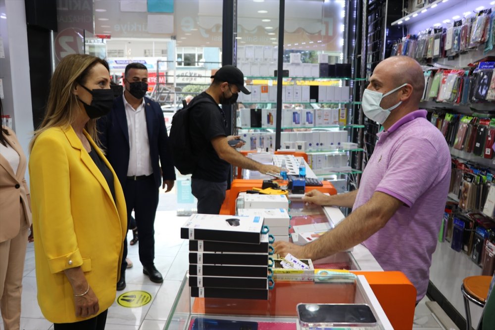 Chp Kadın Kolları Genel Başkanı Nazlıaka, Niğde'de Esnafı Ziyaret Etti