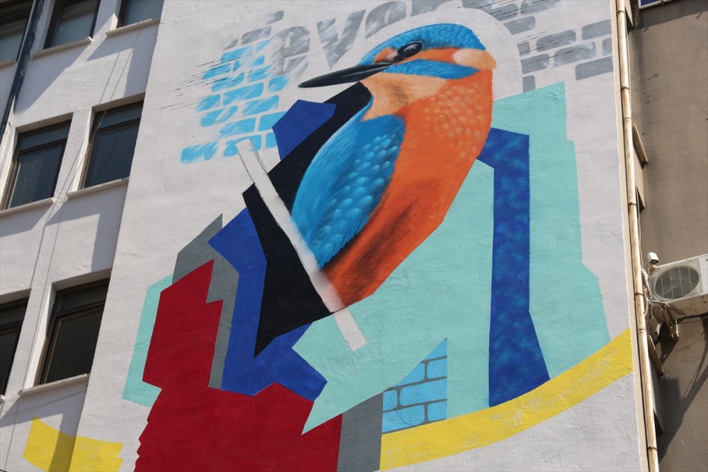 "Turizmin Başkenti" Antalya'da Duvarlar "Mural Art" İle Renkleniyor