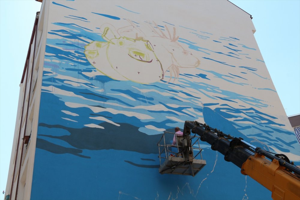 "Turizmin Başkenti" Antalya'da Duvarlar "Mural Art" İle Renkleniyor