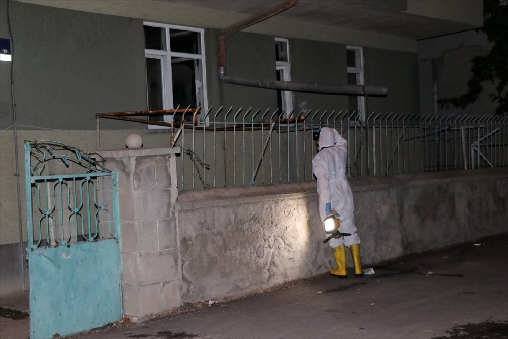 Kayseri'de Apartmanın Zemin Katında Çıkan Yangın Hasara Neden Oldu