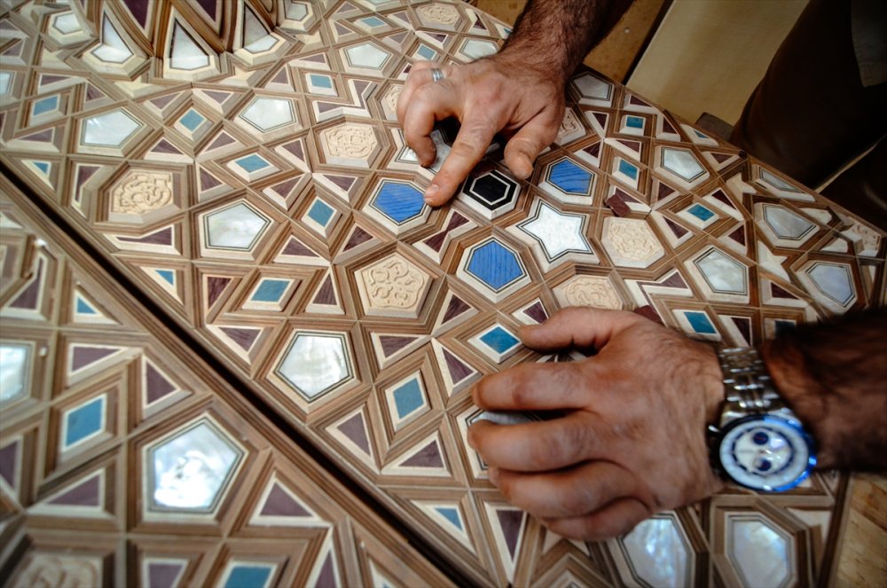 Konyalı Kündekari Ustası, Ecdat Sanatıyla 3 Kıtada Camileri Süslüyor