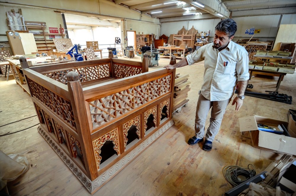 Konyalı Kündekari Ustası, Ecdat Sanatıyla 3 Kıtada Camileri Süslüyor
