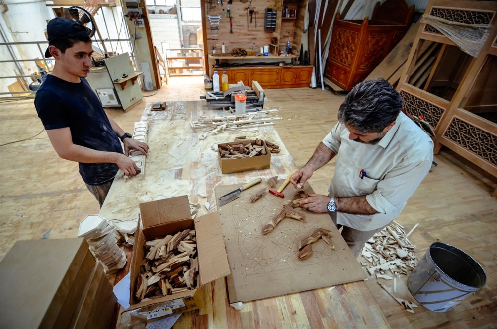 Konyalı Kündekari Ustası, Ecdat Sanatıyla 3 Kıtada Camileri Süslüyor