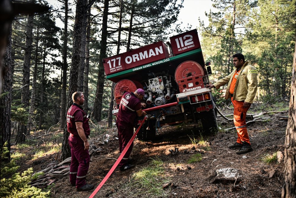 Mersin'de Dün Başlayan Orman Yangını Kontrol Altına Alındı